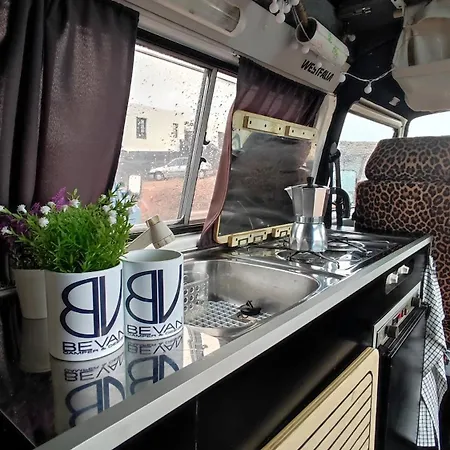 Furgoneta Camper Volkswagen Limon * Teguise (Lanzarote)